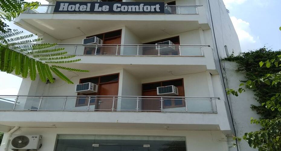 Hotel Le Comfort, New Delhi 1